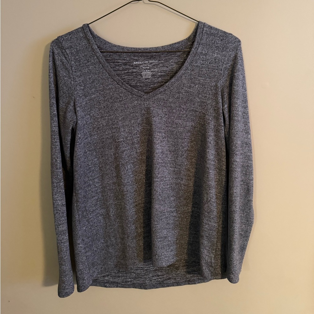 American Eagle Outfitters Soft & Sexy Long Sleeve V-Neck